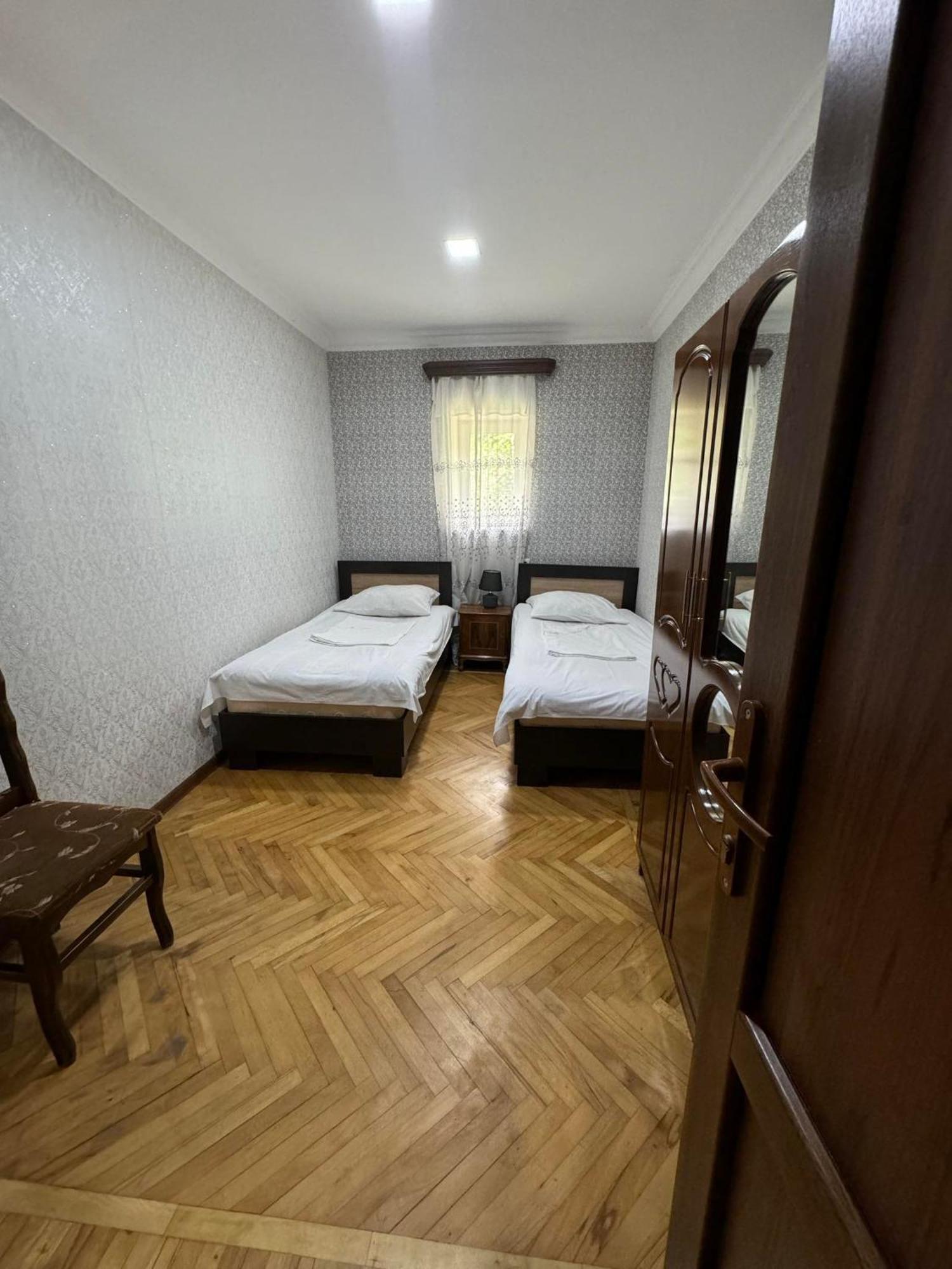 Elegaya Guest House 이제반 외부 사진